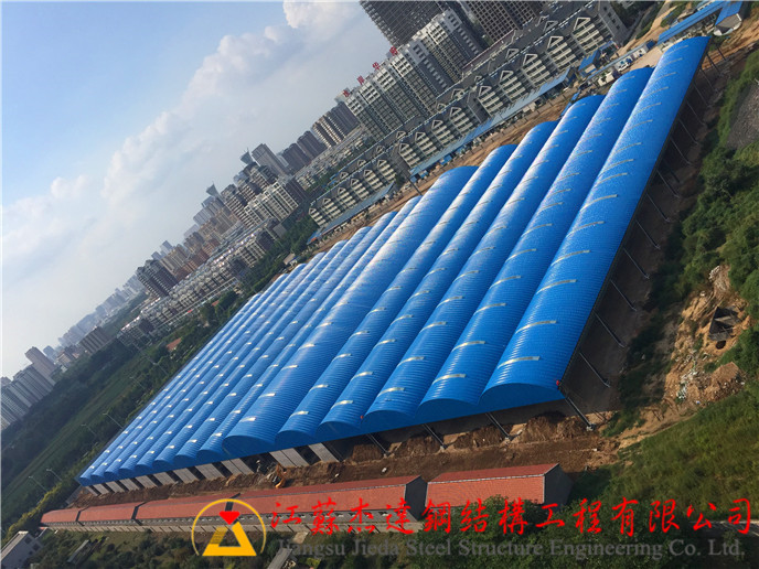 连跨拱形屋顶