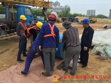 黄冈菜市场拱形屋顶工程