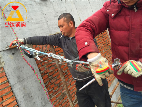 拱形屋顶间拉钢丝绳2-1F30422203J38.jpg